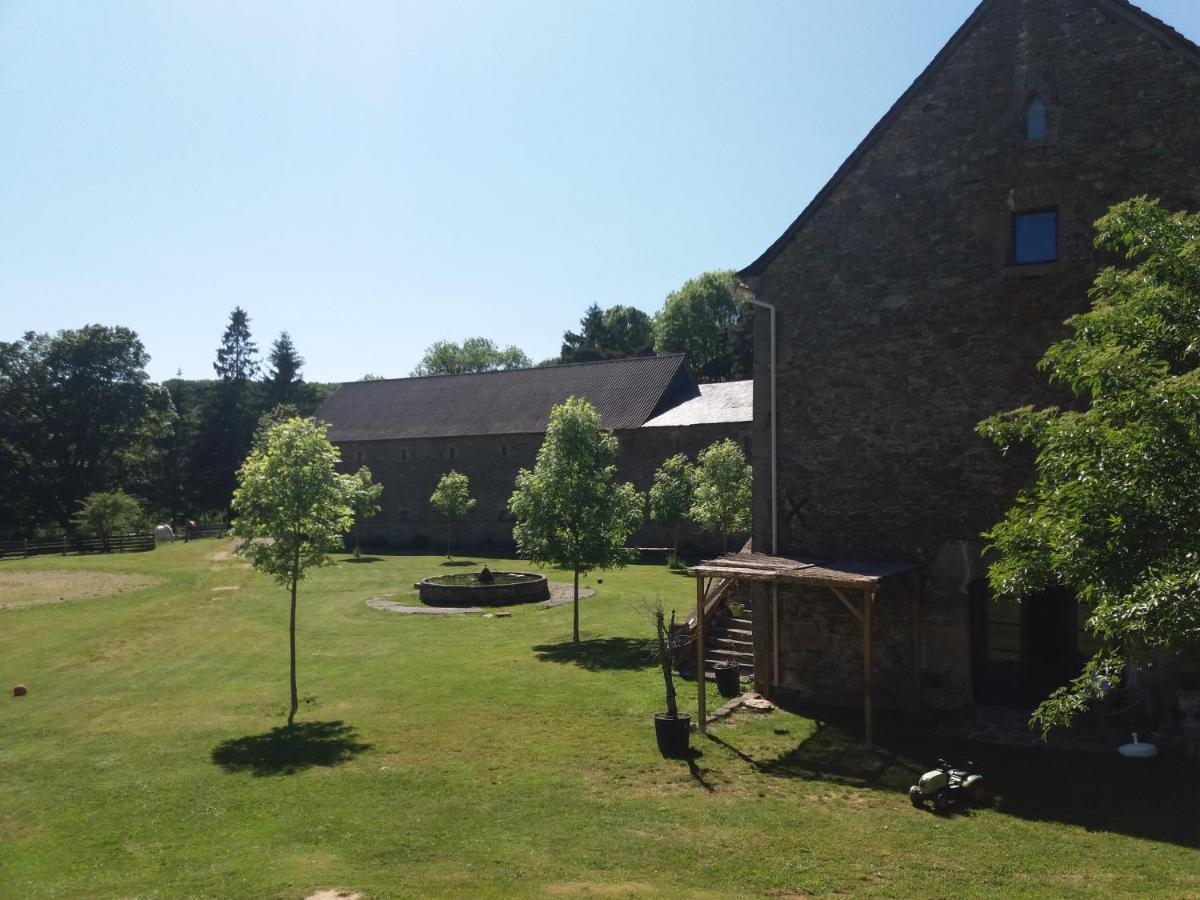 Hotel Domaine D'Angel-Berg Vezins-de-Levezou Zewnętrze zdjęcie